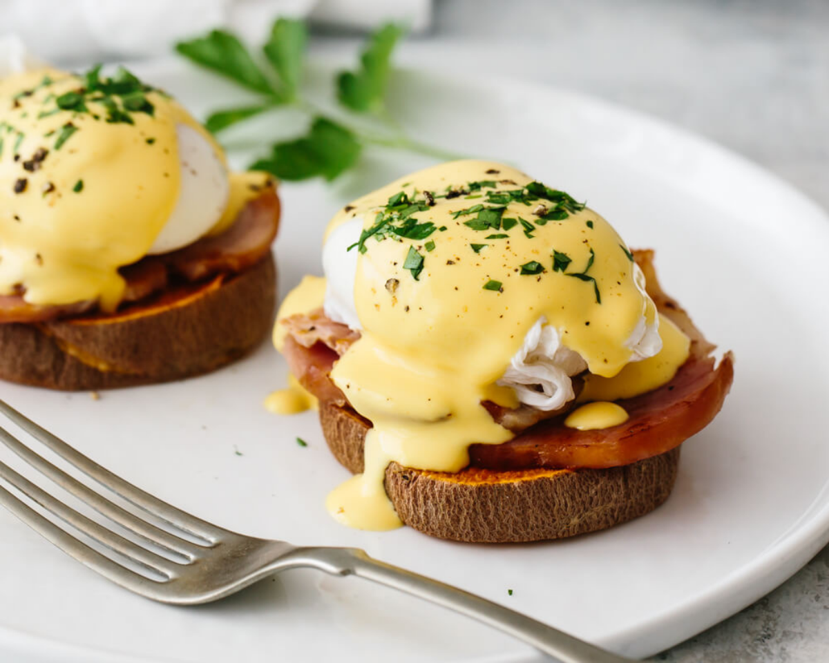 Egg Benedict Recipe: Delicious Egg Breakfast Delicacy!